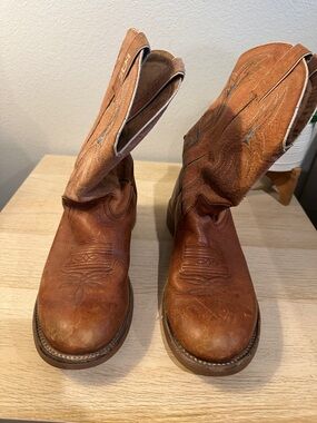 Tony Lama Brown Leather Cowboy Boots with Stitched Toe